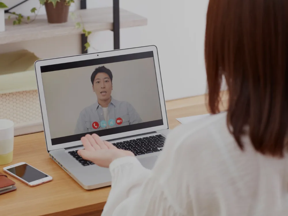 Two people in a virtual conversation
